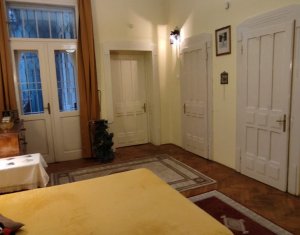 Appartement 4 chambres à vendre dans Cluj-napoca, zone Centru