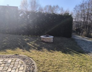 Casa rustica, exclusivista, 5 camere, 170 mp utili, 550 mp teren, Salicea