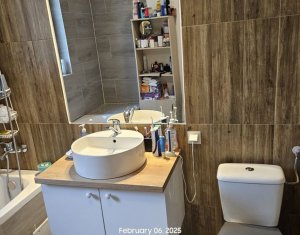 Appartement 3 chambres à vendre dans Floresti