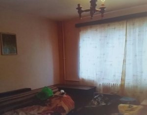 Lakás 4 szobák eladó on Cluj-napoca, Zóna Manastur