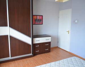 Appartement 4 chambres à vendre dans Cluj-napoca, zone Manastur
