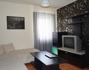 Appartement 4 chambres à vendre dans Cluj-napoca, zone Manastur