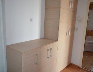 Appartement 4 chambres à vendre dans Cluj-napoca, zone Manastur