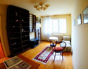 Lakás 4 szobák eladó on Cluj-napoca, Zóna Manastur