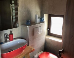 Ház 7 szobák kiadó on Salicea