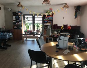 Ház 7 szobák kiadó on Salicea