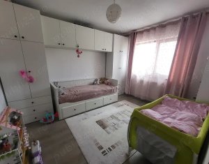 Appartement 3 chambres à vendre dans Floresti