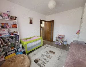 Appartement 3 chambres à vendre dans Floresti