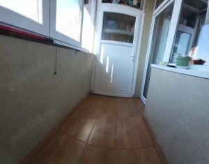 Appartement 3 chambres à vendre dans Floresti