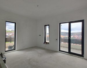 Maison 3 chambres à vendre dans Chinteni