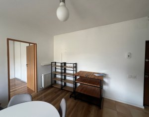 Appartement 3 chambres à louer dans Floresti