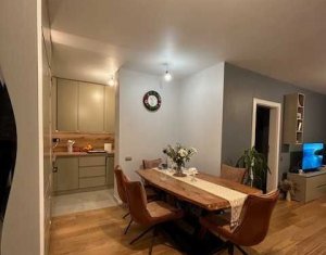 Appartement 3 chambres à vendre dans Cluj-napoca, zone Intre Lacuri