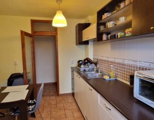 Lakás 3 szobák eladó on Cluj-napoca, Zóna Manastur