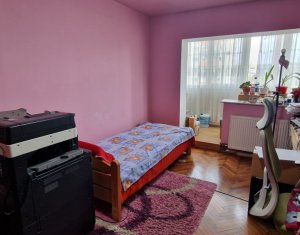 Lakás 3 szobák eladó on Cluj-napoca, Zóna Manastur