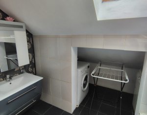 Apartament cu 3 camere, zona Tineretului, Floresti