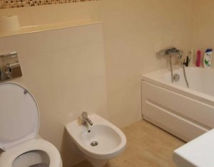 Appartement 3 chambres à louer dans Cluj-napoca, zone Marasti