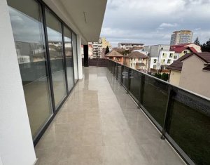 , 220m2 dans Cluj-napoca, zone Gheorgheni