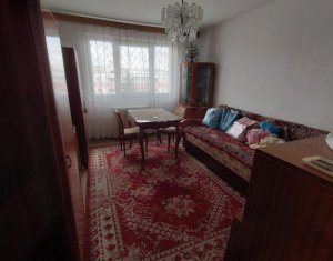 Appartement 4 chambres à vendre dans Cluj-napoca, zone Manastur