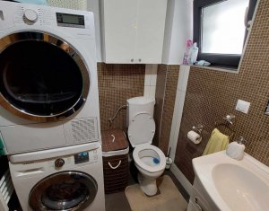 Appartement 4 chambres à vendre dans Cluj-napoca, zone Manastur