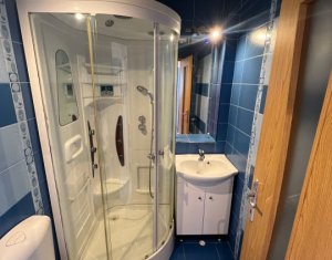 Appartement 4 chambres à louer dans Cluj-napoca, zone Marasti