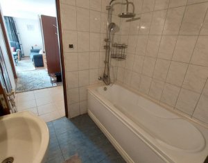 Apartment 2 rooms for sale in Floresti