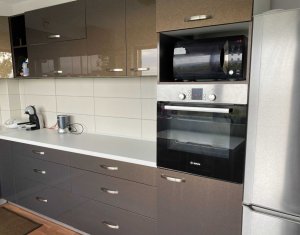 Appartement 3 chambres à louer dans Cluj-napoca, zone Buna Ziua