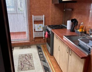 Appartement 3 chambres à louer dans Cluj-napoca, zone Marasti