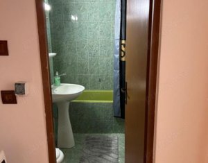 Appartement 3 chambres à louer dans Cluj-napoca, zone Marasti