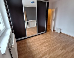 Lakás 2 szobák eladó on Floresti