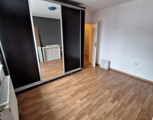 Lakás 2 szobák eladó on Floresti