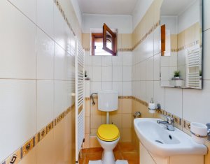 Casa individuala 300 mp, teren 500 mp, zona Piata Engels !