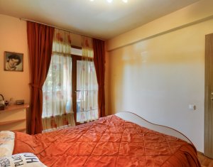 Casa individuala 300 mp, teren 500 mp, zona Piata Engels !