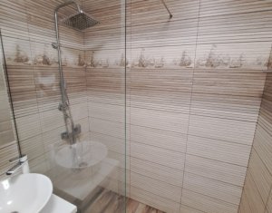 Appartement 3 chambres à vendre dans Floresti