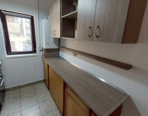 PROMOTIE! Apartament 3 camere, parcare, zona Eroilor, Floresti