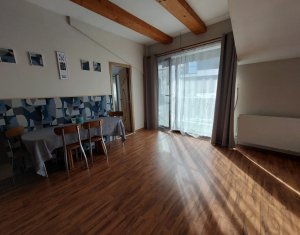 PROMOTIE! Apartament 3 camere, parcare, zona Eroilor, Floresti