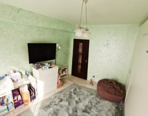 Appartement 3 chambres à vendre dans Floresti