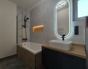 Maison 4 chambres à vendre dans Floresti