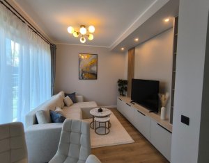 Maison 4 chambres à vendre dans Floresti