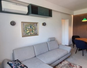 Appartement 3 chambres à louer dans Cluj-napoca, zone Centru
