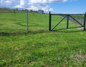 Teren extravilan 2000 mp, împrejmuit, panoramă superbă – Sălicea (Cluj)
