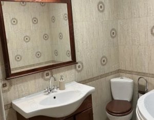 Ház 4 szobák eladó on Floresti