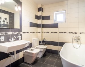 Appartement 3 chambres à vendre dans Floresti