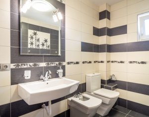 Appartement 3 chambres à vendre dans Floresti