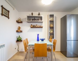 Appartement 3 chambres à vendre dans Floresti