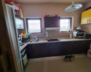 Maison 4 chambres à louer dans Salicea