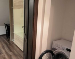 Apartament spatios de inchiriat, 3 camere, Floresti