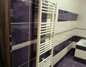 Apartament spatios de inchiriat, 3 camere, Floresti