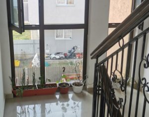 Lakás 3 szobák eladó on Floresti