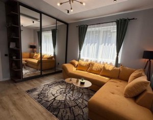 Apartament 2 camere, mobilat lux, zona Teilor