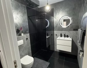 Appartement 3 chambres à louer dans Cluj-napoca, zone Marasti